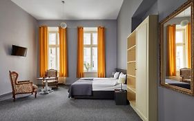 Good Time Residence